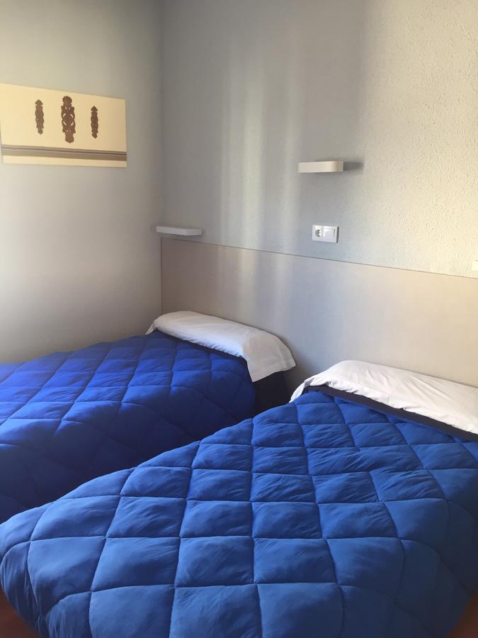 Hostal Rosales Aranda de Duero Dış mekan fotoğraf